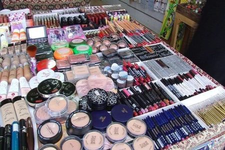 لوازم آرایشی قاچاق