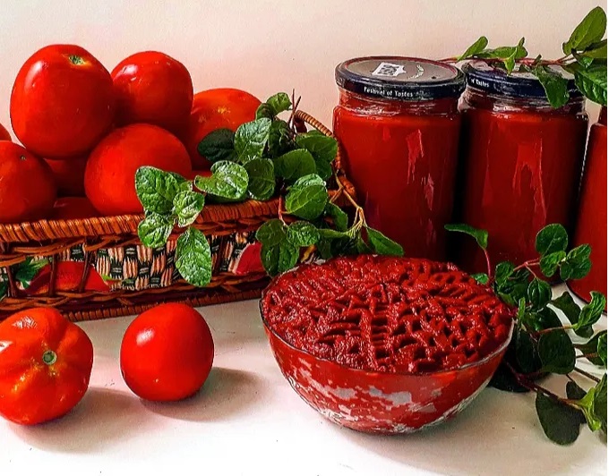 رب گوجه
